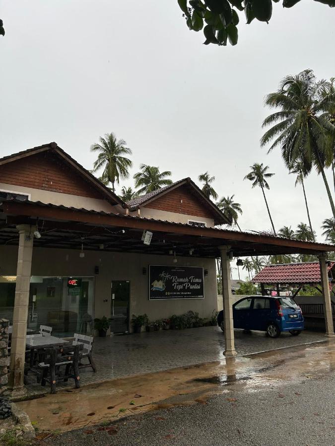 Hotel Rumah Tamu Tepi Pantai Dungun Exterior foto